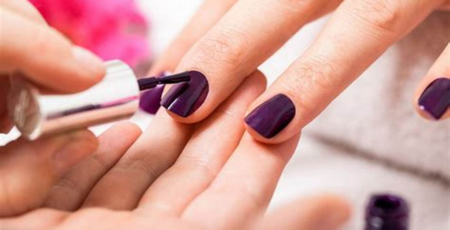 Quanto ganha uma manicure: Sal&aacute;rio e ganhos como aut&ocirc;noma 